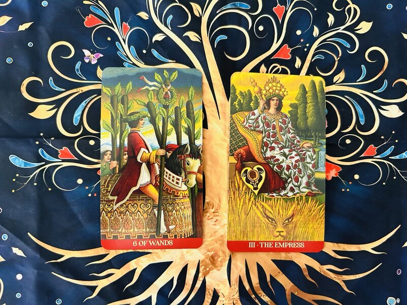 Six of Wands and The Empress photo by Tarot Institute